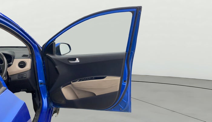 2017 Hyundai Xcent SX 1.2, Petrol, Manual, 90,336 km, RHS Front Door