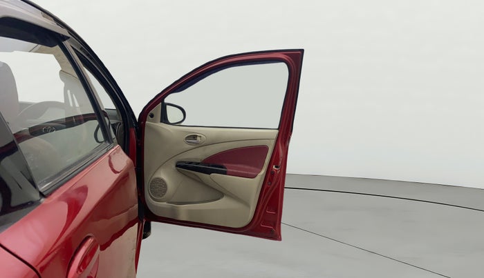 2016 Toyota Etios Liva V, Petrol, Manual, 37,689 km, RHS Front Door