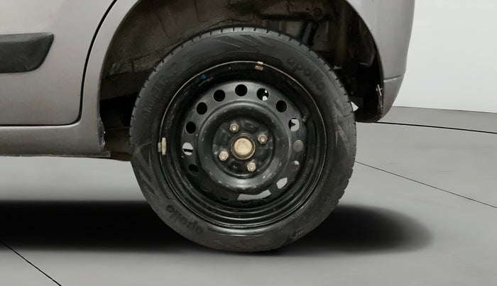 2016 Maruti Wagon R 1.0 VXI, CNG, Manual, 65,938 km, Left Rear Wheel
