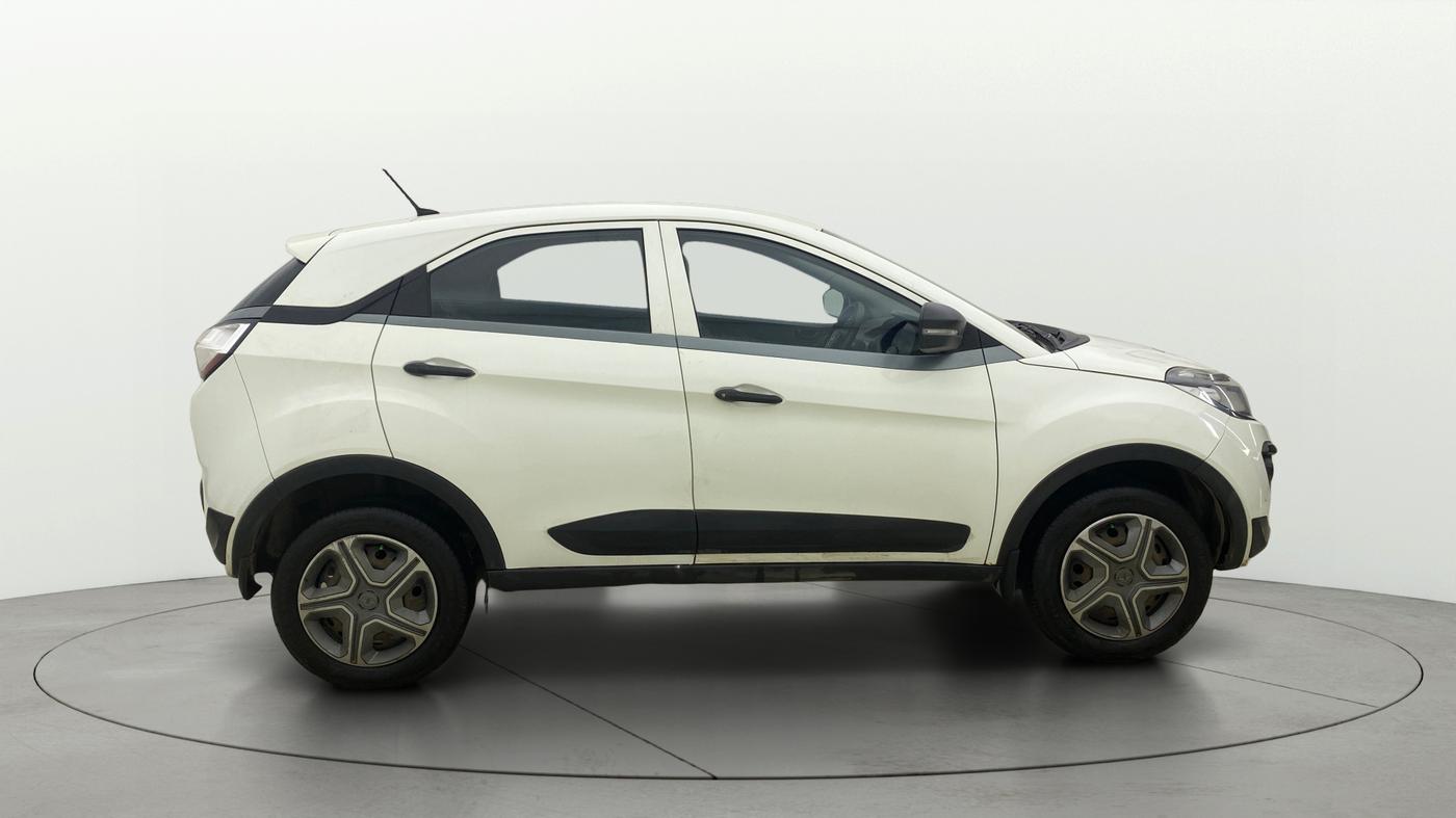 2018 Tata NEXON XM PETROL, Petrol, Manual, 42,094 km, Right Side View