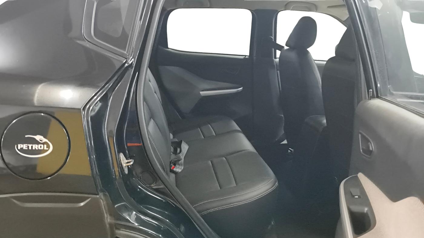 2024 Nissan MAGNITE  XE AMT EZ Shift, Petrol, Automatic, 31,781 km, Right Side Rear Door Cabin