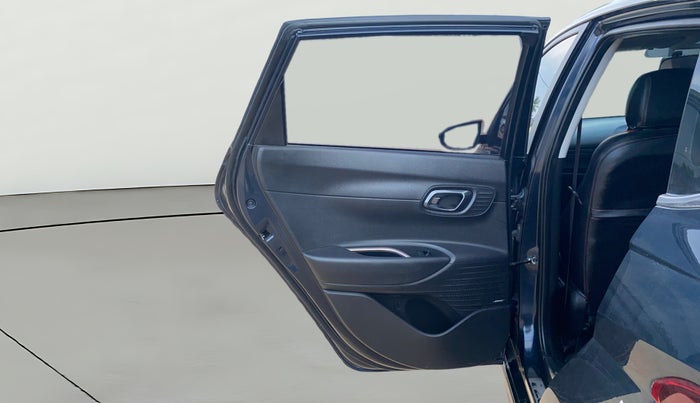 2022 Hyundai NEW I20 ASTA 1.2 MT, Petrol, Manual, 19,916 km, LHS Rear Door