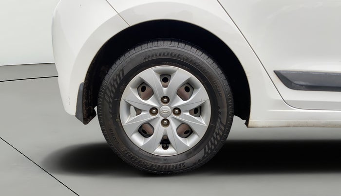 2015 Hyundai Elite i20 SPORTZ 1.2, CNG, Manual, 80,669 km, Right Rear Wheel