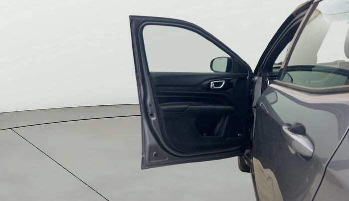 2021 Jeep Compass MODEL S (O) DIESEL 4X4 AT, Diesel, Automatic, 1,04,473 km, LHS Front Door