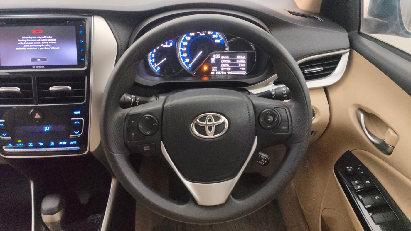 2018 Toyota YARIS V CVT, Petrol, Automatic, 16,576 km, Steering Wheel Close Up