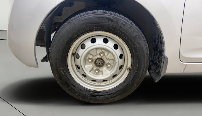 2015 Hyundai Eon ERA +, Petrol, Manual, 64,357 km, Left Front Wheel