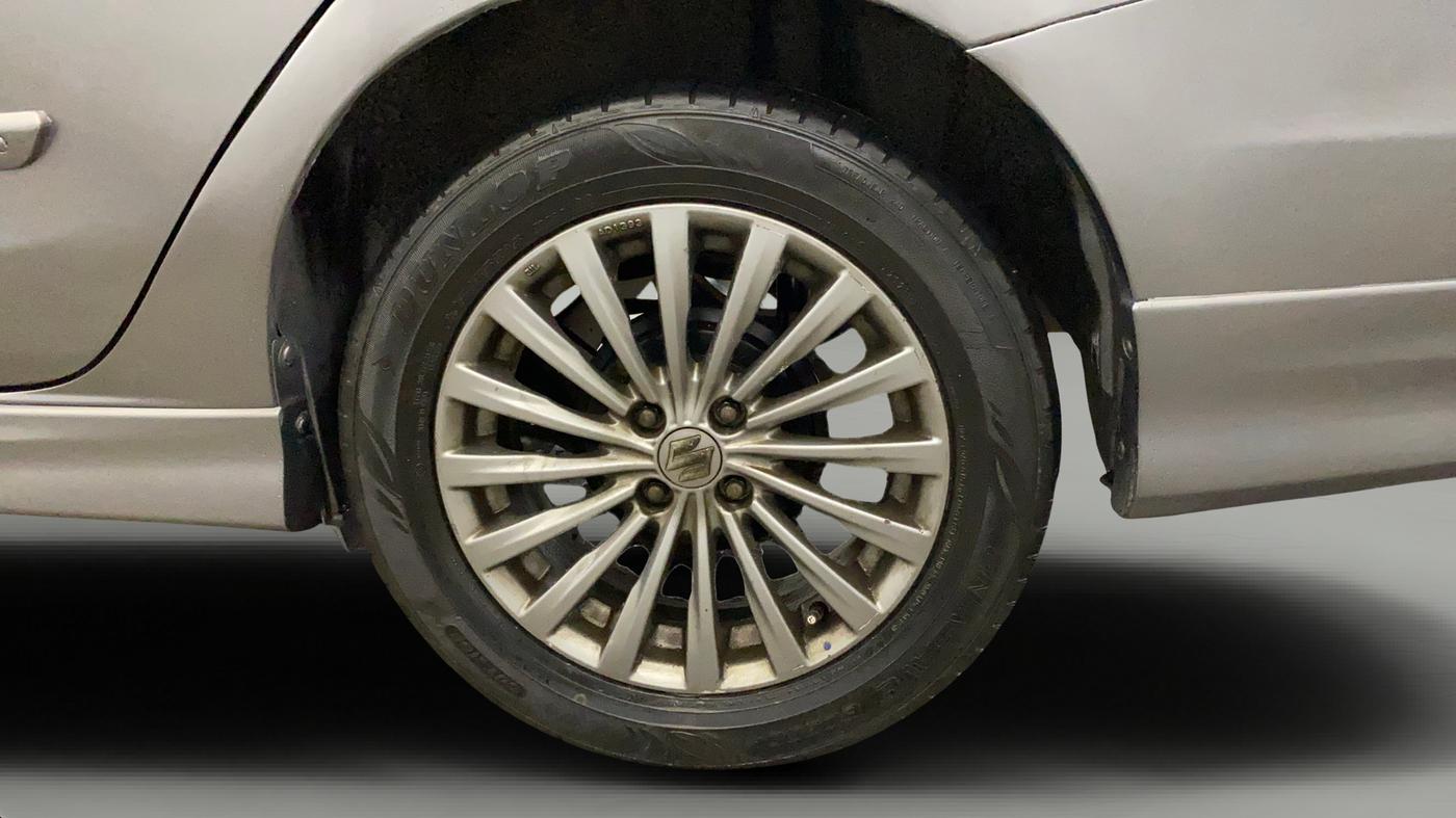 2016 Maruti Ciaz ZXI+ RS, Petrol, Manual, 76,161 km, Left Rear Wheel