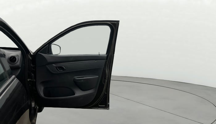 2016 Renault Kwid RXT 1.0, Petrol, Manual, 60,116 km, RHS Front Door