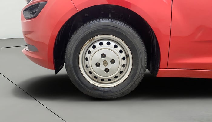 2021 Tata ALTROZ XM PETROL, Petrol, Manual, 34,578 km, Left Front Wheel