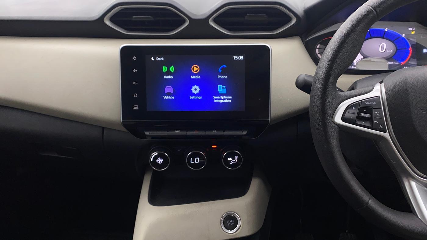 2024 Nissan MAGNITE XV MT, Petrol, Manual, 18,365 km, Air Conditioner