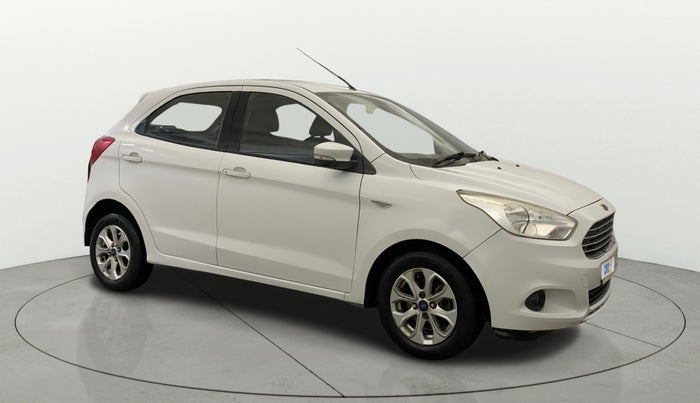 2016 Ford New Figo TITANIUM 1.2 PETROL MT, Petrol, Manual, 56,758 km, Right Front Diagonal