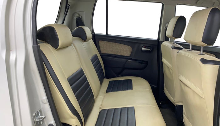 2018 Maruti Wagon R 1.0 VXI+, Petrol, Manual, 27,143 km, Right Side Rear Door Cabin