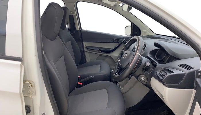 2018 Tata Tiago XM PETROL, Petrol, Manual, 24,218 km, Right Side Front Door Cabin