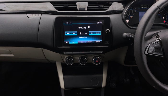 2022 Renault TRIBER RXT, Petrol, Manual, 21,671 km, Air Conditioner