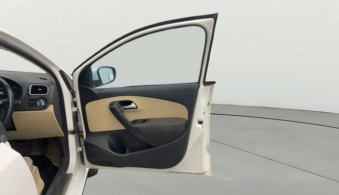 2014 Volkswagen Polo HIGHLINE1.2L, Petrol, Manual, 71,656 km, RHS Front Door