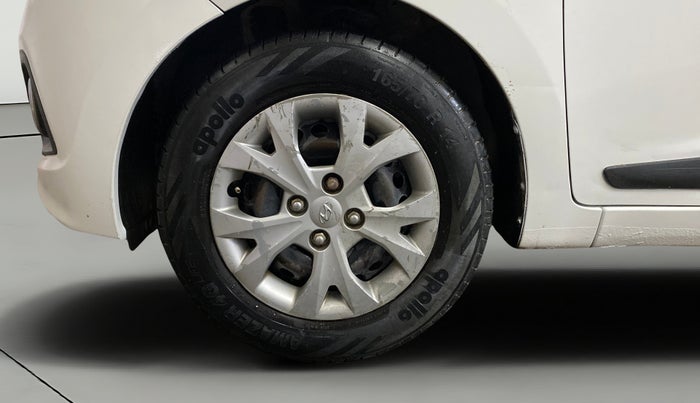 2015 Hyundai Grand i10 SPORTZ 1.2 KAPPA VTVT, Petrol, Manual, 50,149 km, Left Front Wheel