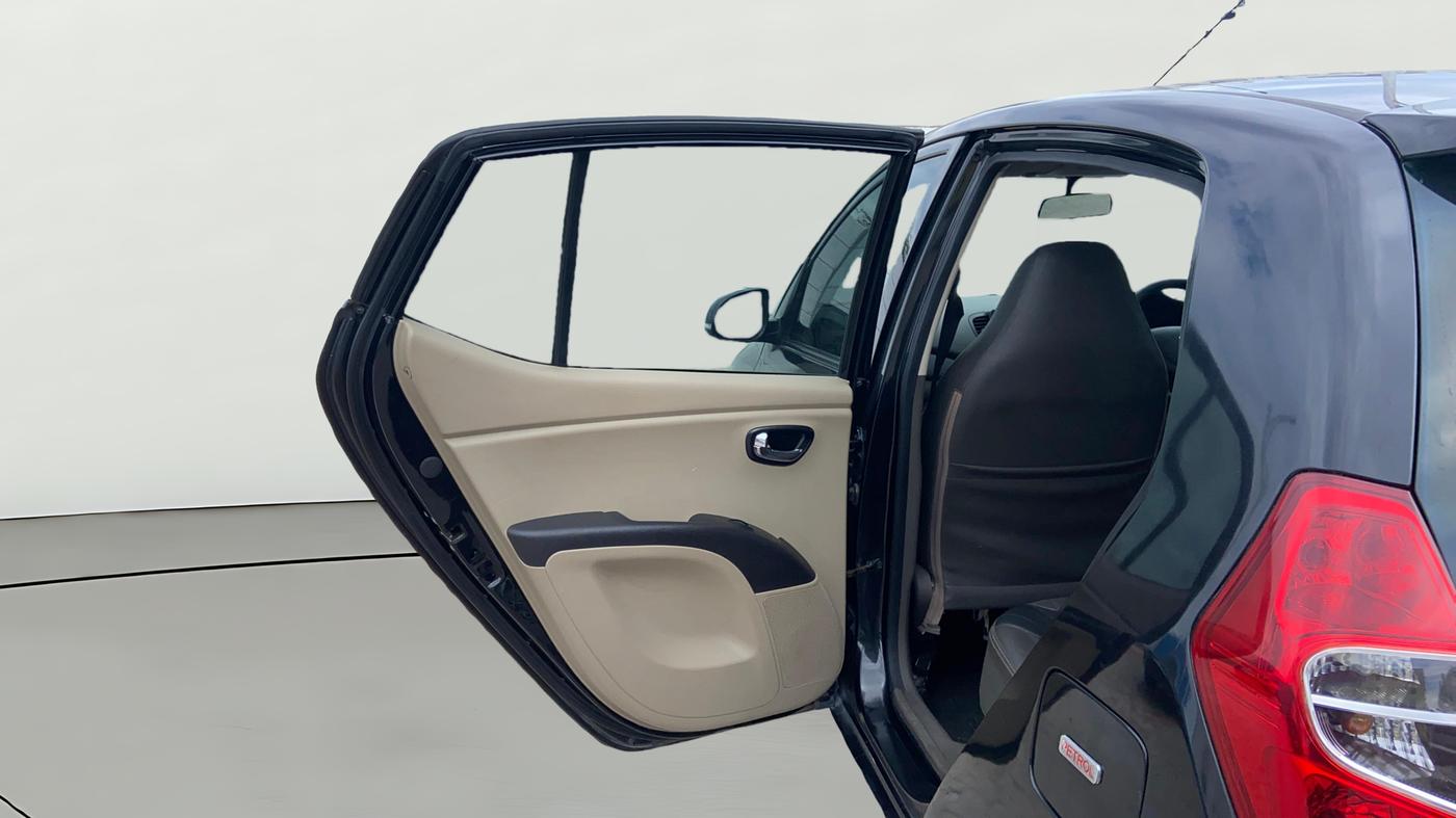 2013 Hyundai i10 SPORTZ 1.2 AT, Petrol, Automatic, 75,245 km, LHS Rear Door