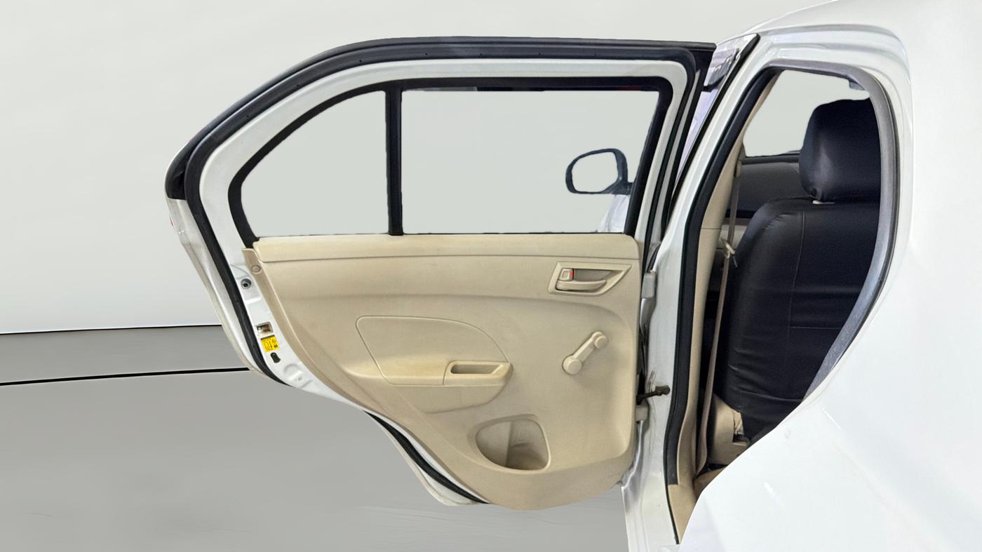 2015 Maruti Swift Dzire LXI (O), CNG, Manual, 72,280 km, LHS Rear Door