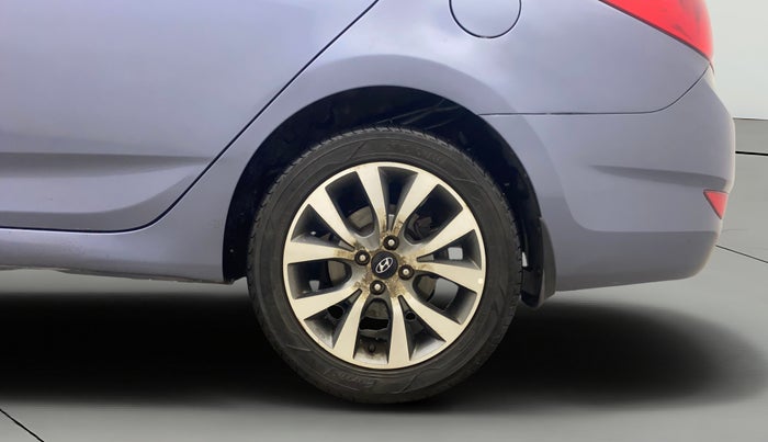 2014 Hyundai Verna FLUIDIC 1.6 CRDI SX, Diesel, Manual, 1,04,935 km, Left Rear Wheel