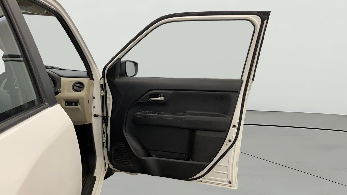 2023 Maruti New Wagon-R VXI 1.0, Petrol, Manual, 18,560 km, RHS Front Door