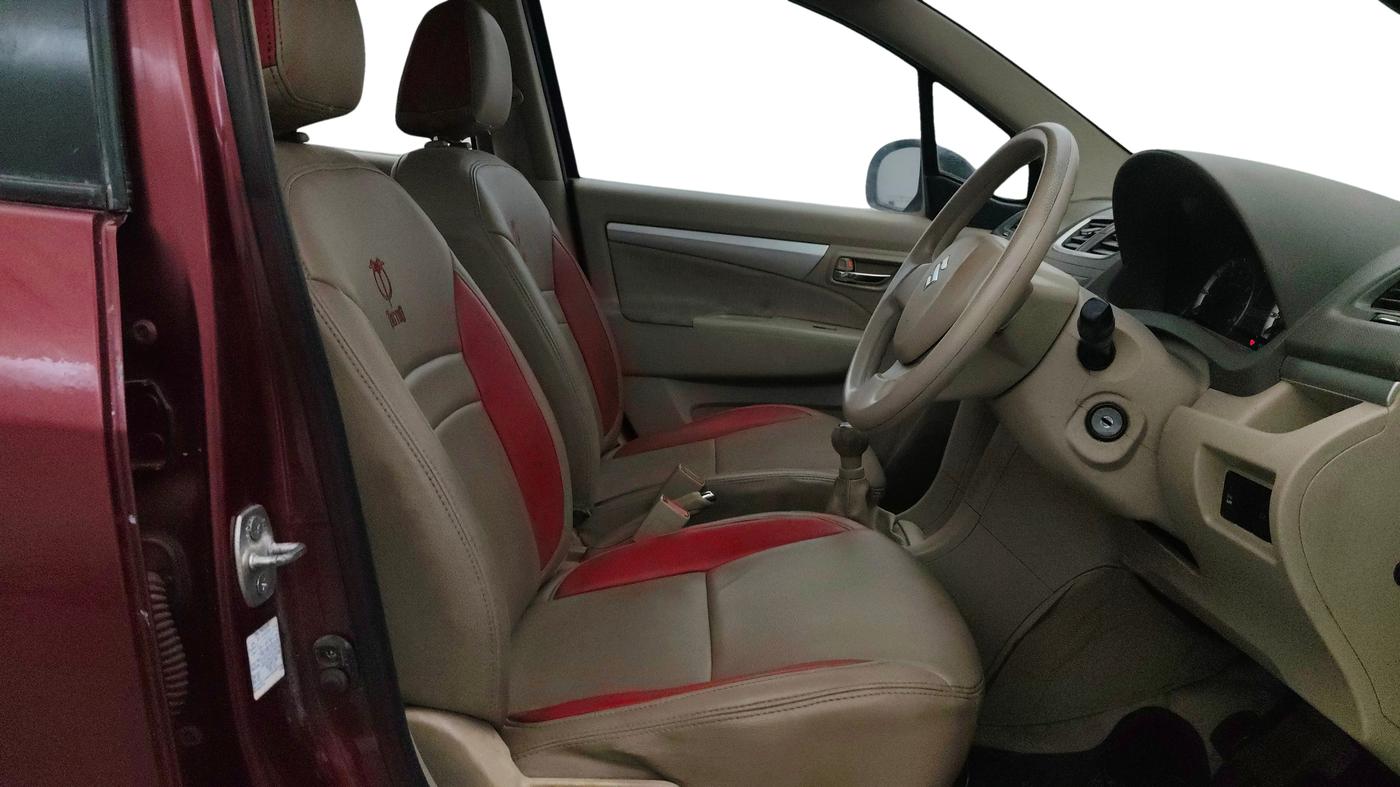 2013 Maruti Ertiga VXI, Petrol, Manual, 49,556 km, Right Side Front Door Cabin