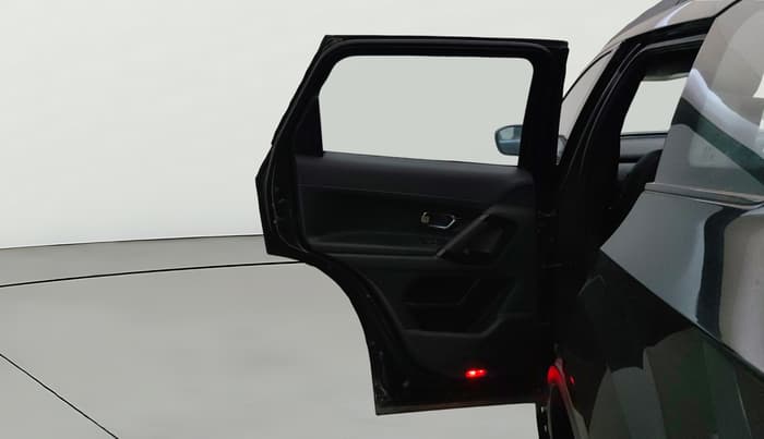 2022 Tata Safari XZA PLUS, Diesel, Automatic, 52,660 km, LHS Rear Door