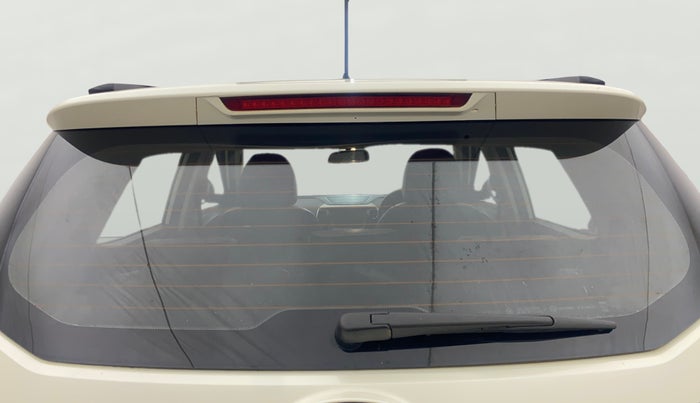 2021 Mahindra XUV300 W8 1.2 PETROL, Petrol, Manual, 80,378 km, Rear Windshield