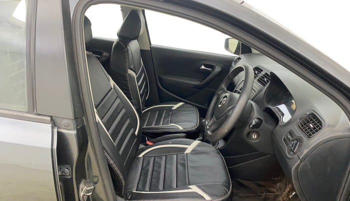 2014 Volkswagen Polo COMFORTLINE 1.5L, Diesel, Manual, 49,147 km, Right Side Front Door Cabin