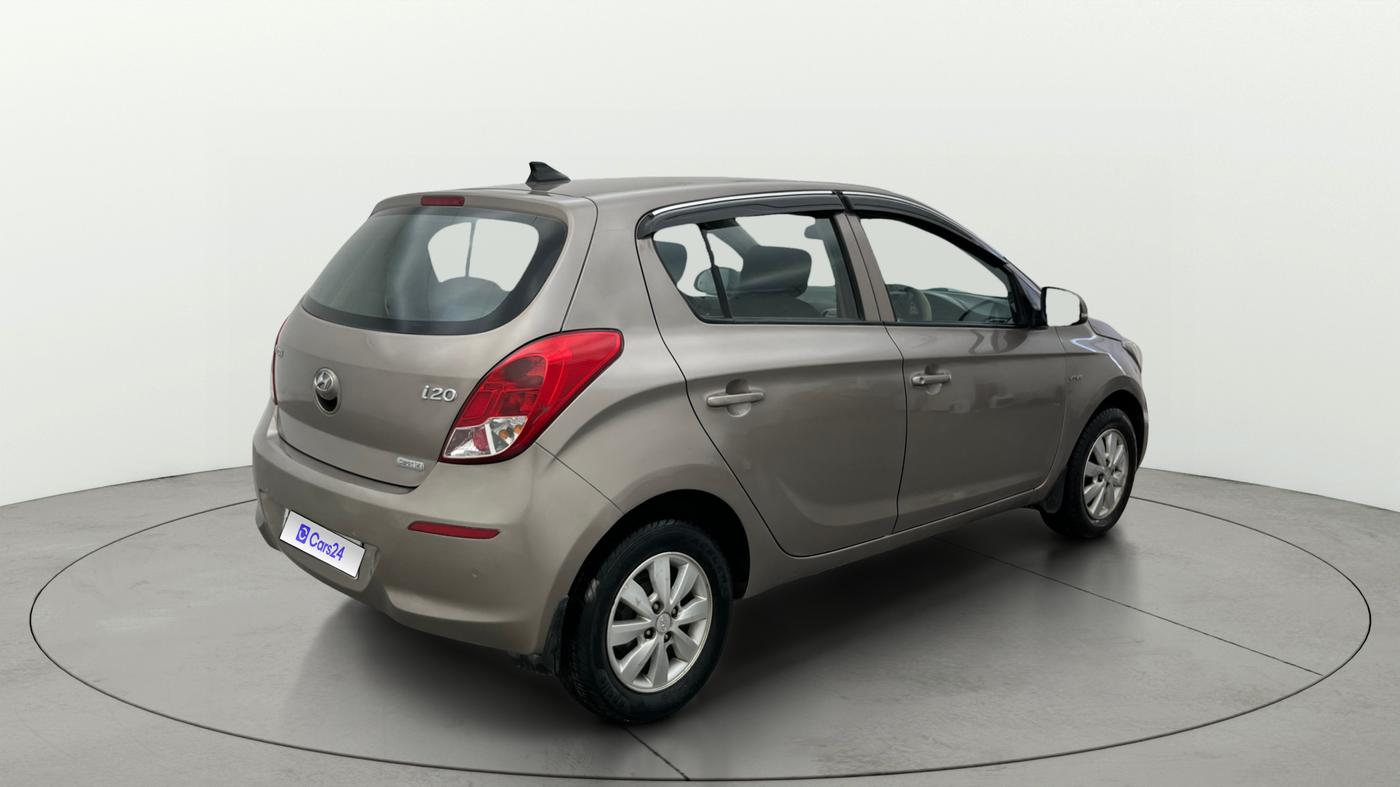2014 Hyundai i20 SPORTZ 1.2, Petrol, Manual, 69,911 km, Right Back Diagonal