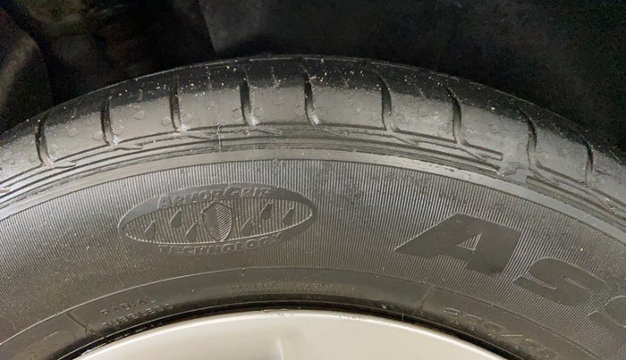 2018 Hyundai Creta E PLUS 1.6 PETROL, Petrol, Manual, 52,381 km, Right Rear Tyre Tread