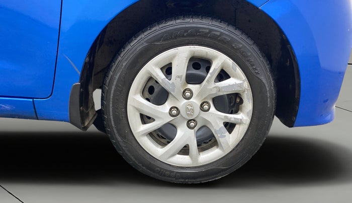 2017 Hyundai Grand i10 SPORTZ 1.2 KAPPA VTVT, Petrol, Manual, 32,676 km, Right Front Wheel