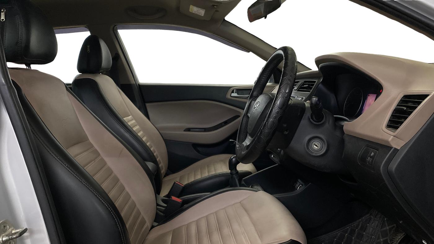 2018 Hyundai Elite i20 MAGNA EXECUTIVE 1.2, Petrol, Manual, 52,887 km, Right Side Front Door Cabin