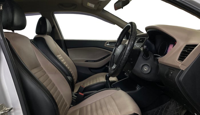 2018 Hyundai Elite i20 MAGNA EXECUTIVE 1.2, Petrol, Manual, 52,887 km, Right Side Front Door Cabin