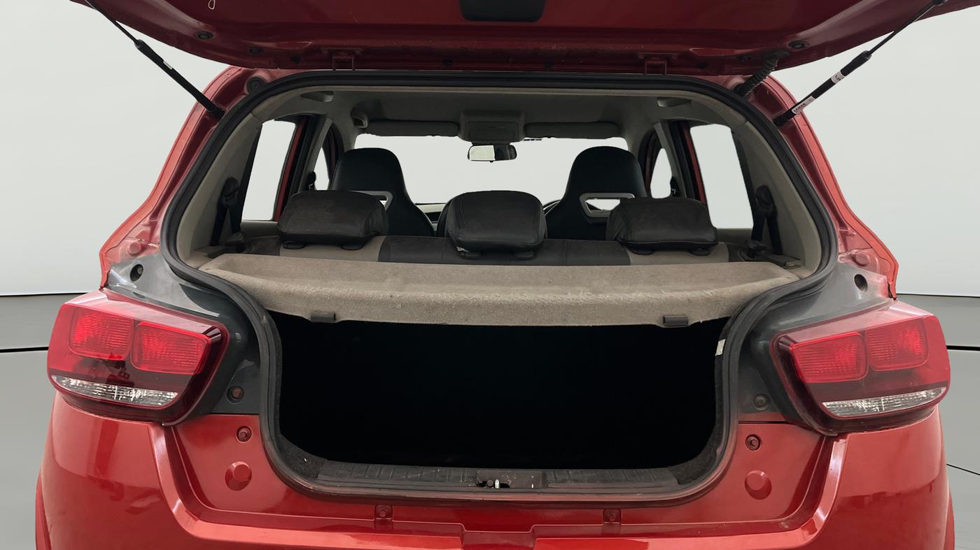 2016 Mahindra Kuv100 K6 6 STR, Petrol, Manual, 58,190 km, Boot Open Zoomed View