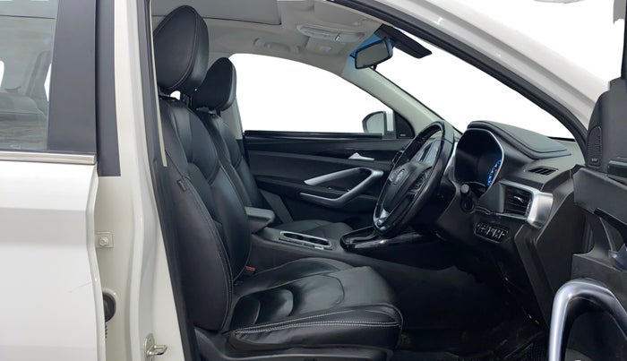 2019 MG HECTOR SHARP 1.5 DCT PETROL, Petrol, Automatic, 83,284 km, Right Side Front Door Cabin