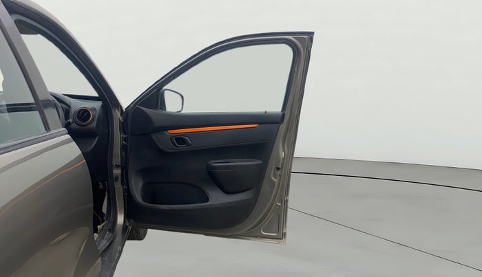 2018 Renault Kwid CLIMBER 1.0, Petrol, Manual, 41,556 km, RHS Front Door