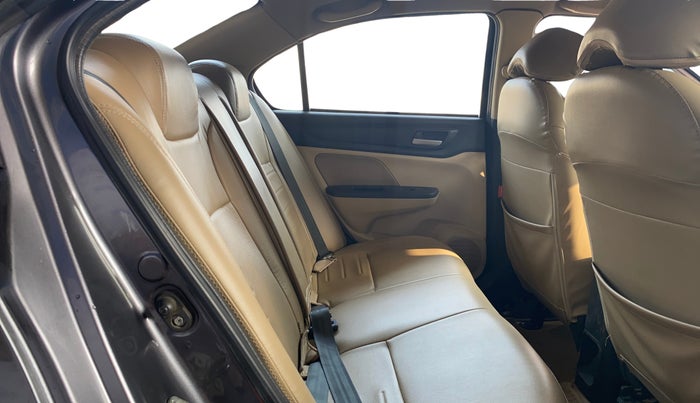 2020 Honda Amaze 1.2L I-VTEC S, Petrol, Manual, 1,01,334 km, Right Side Rear Door Cabin