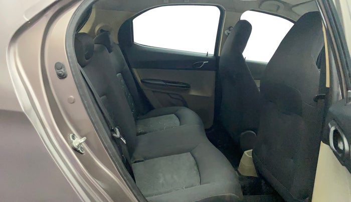 2016 Tata Tiago XT PETROL, Petrol, Manual, 99,935 km, Right Side Rear Door Cabin