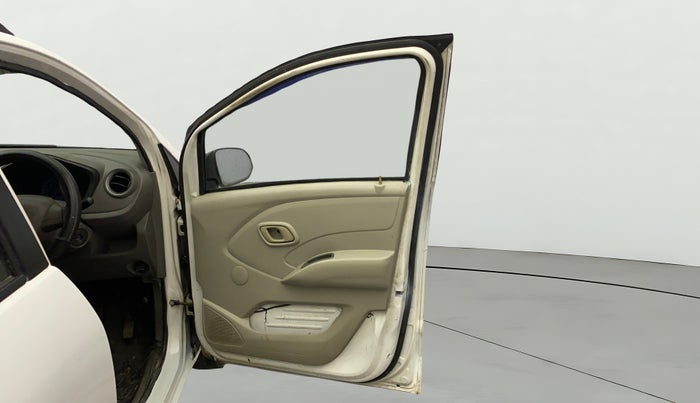 2016 Datsun Redi Go S, Petrol, Manual, 76,276 km, RHS Front Door