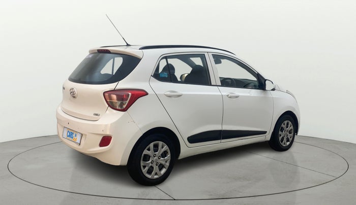 2015 Hyundai Grand i10 SPORTZ 1.2 KAPPA VTVT, Petrol, Manual, 71,243 km, Right Back Diagonal