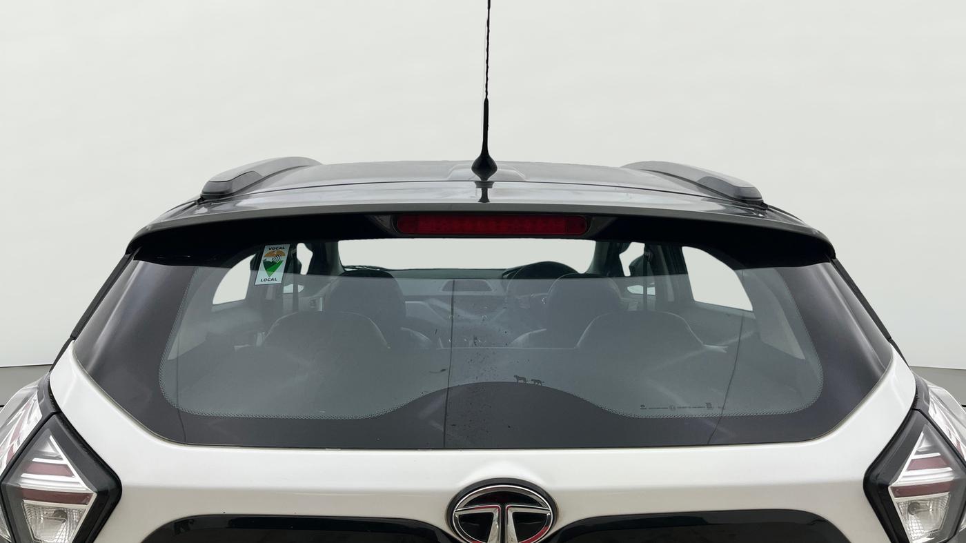 2020 Tata NEXON XMA SUNROOF PETROL, Petrol, Automatic, 69,401 km, Rear Windshield