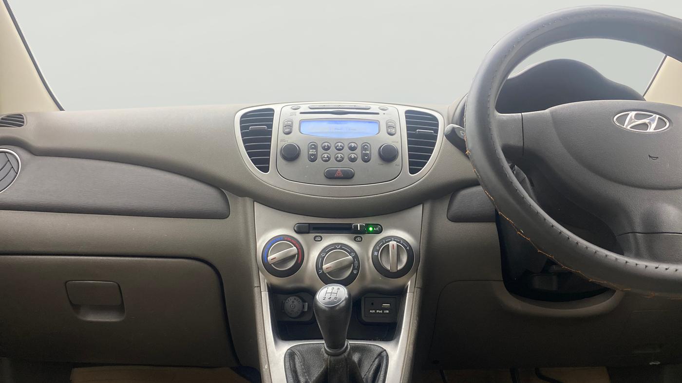 2015 Hyundai i10 SPORTZ 1.1, Petrol, Manual, 87,882 km, Air Conditioner