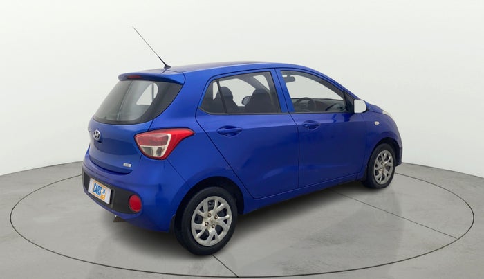 2017 Hyundai Grand i10 MAGNA 1.2 KAPPA VTVT, Petrol, Manual, 36,128 km, Right Back Diagonal