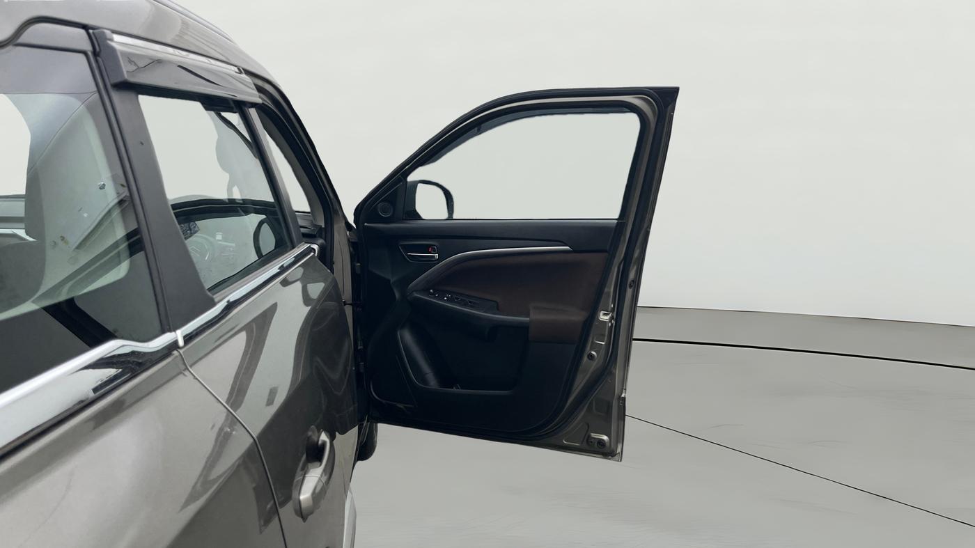 2023 Maruti BREZZA ZXI + SMART HYBRID, Petrol, Manual, 22,146 km, RHS Front Door