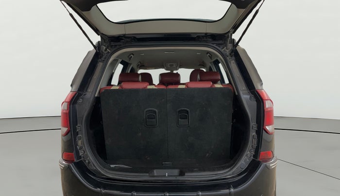 2019 Mahindra XUV500 W7 AT, Diesel, Automatic, 61,362 km, Boot Open Zoomed View