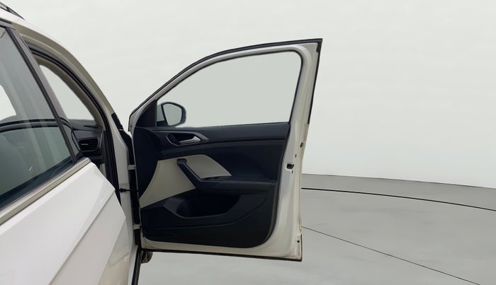 2022 Volkswagen TAIGUN TOPLINE 1.0 TSI MT, Petrol, Manual, 54,233 km, RHS Front Door