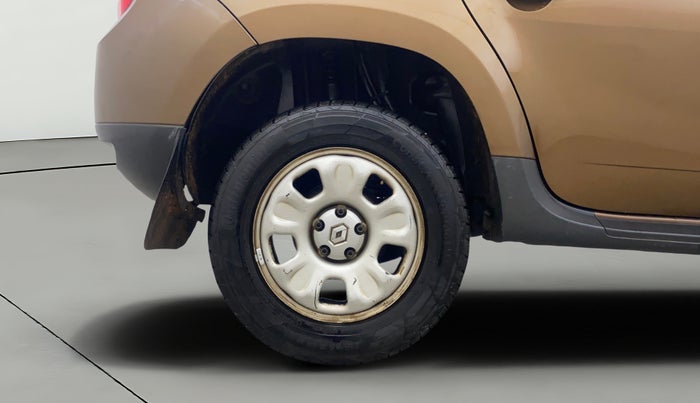 2014 Renault Duster 85 PS RXL DIESEL, Diesel, Manual, 1,03,375 km, Right Rear Wheel