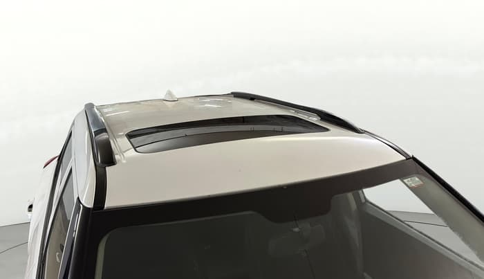 2024 Mahindra XUV300 W4 1.5 DIESEL, Diesel, Manual, 84,053 km, Roof