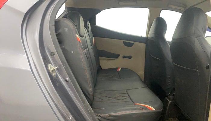 2016 Hyundai Eon ERA +, Petrol, Manual, 69,592 km, Right Side Rear Door Cabin