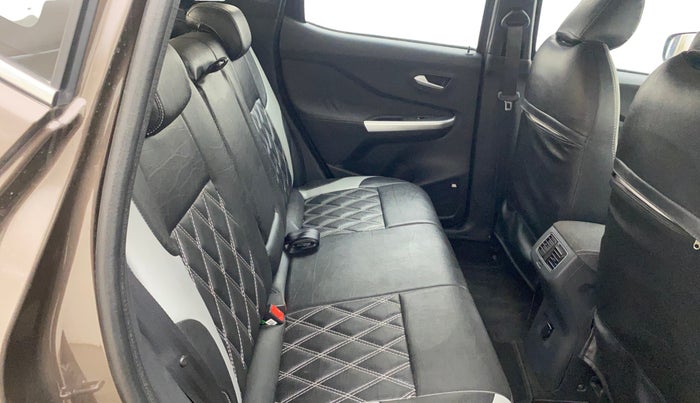 2022 Nissan MAGNITE XV PREMIUM TURBO CVT, Petrol, Automatic, 53,196 km, Right Side Rear Door Cabin